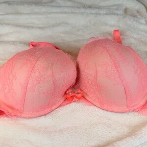 Victoria's Secret Strappy Very Sexy Push-Up Bra Coral 36D